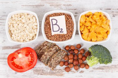 B2 vitamini, besin lifleri ve mineraller içeren besin maddeleri, sağlıklı beslenme konsepti