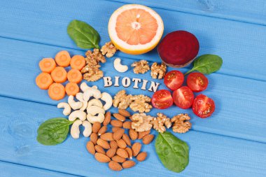 Sağlıklı ürünler ve malzemeler kaynak olarak B7 vitamini, beslenme lifleri ve doğal mineraller, besleyici yeme kavramı