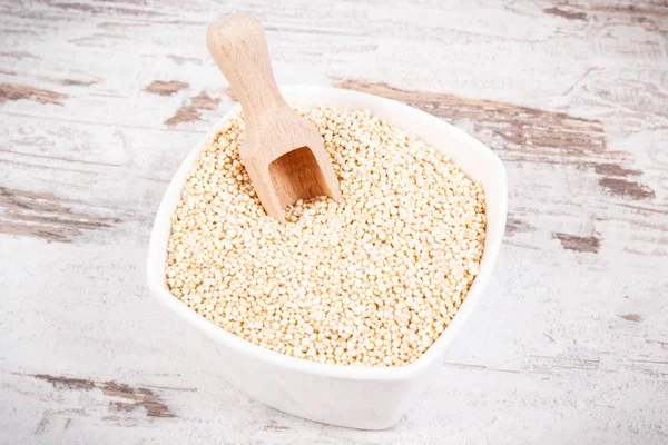 Quinoa Seeds Wooden Scoop Glass Bowl Source Natural Minerals Vitamins — Stock Photo, Image