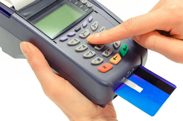Usando Tarjeta Crédito Terminal Pago Ingrese Número Identificación Personal Pagando —  Fotos de Stock