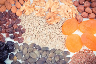 Vintage Fotoğraf, içeren demir, kaynak doğal mineraller, vitaminler ve diyet lifi olarak sağlıklı beslenme kavramı yeme Nutritious