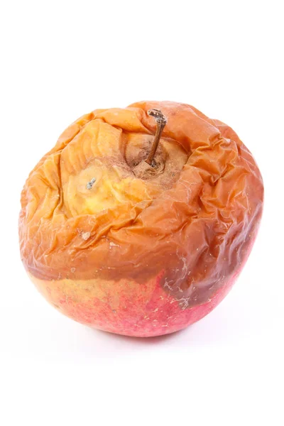 Stare Pomarszczone Jabłko Formy Białym Tle Obrzydliwe Niezdrowe Jedzenie — Zdjęcie stockowe
