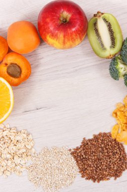 B3 vitamini ve diğer mineralleri içeren besleyici yiyecekler, sağlıklı yaşam tarzı ve beslenme kavramı