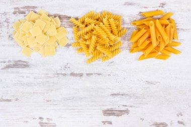 Karbonhidratlar, mineraller ve diyet lifi, sağlıklı beslenme kavramı, kopya alanı için gemide metin içeren maddeler olarak çeşitli makarna