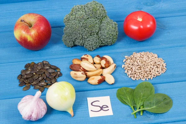Natürliche Inhaltsstoffe Oder Produkte Als Quelle Für Selen Vitamine Mineralien — Stockfoto