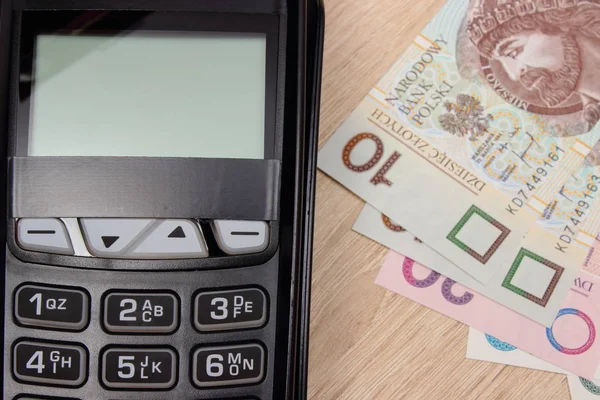 Kreditkartenleser Und Polnisches Geld Zahlungsterminal Finanz Und Bankkonzept — Stockfoto