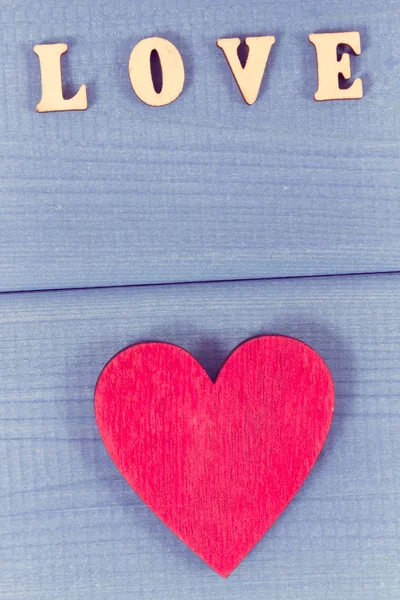 Foto Vintage Corazón Rojo Madera Con Palabra Amor Como Sorpresa — Foto de Stock