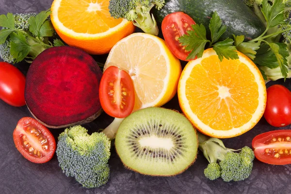 Verse Rijpe Groenten Fruit Die Gezonde Natuurlijke Mineralen Vitaminen Bevatten — Stockfoto