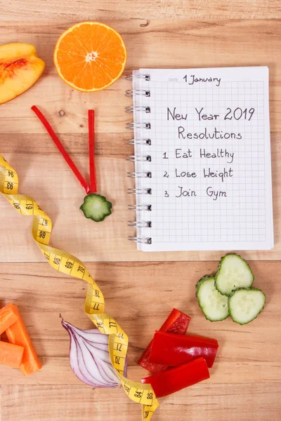 Reloj Hecho Frutas Verduras Maduras Que Muestra Tiempo Horas Minutos — Foto de Stock