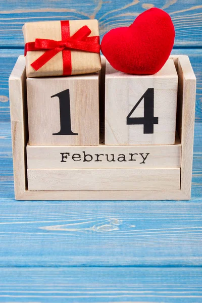 Februari Kubuskalender Ingepakt Cadeau Met Lint Rood Hart Decoratie Voor — Stockfoto
