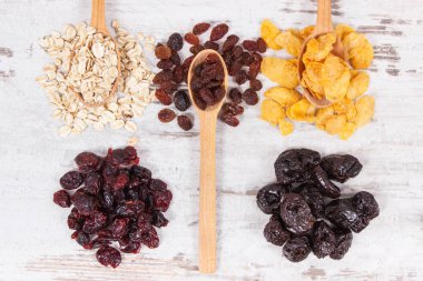 Malzemeler kaynak karbonhidratlar, vitaminler ve diyet lifi, sağlıklı ve besleyici yemek kavram olarak