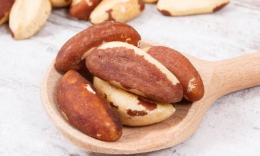 Brezilya fıstığı doğal mineral ve vitamin içeren