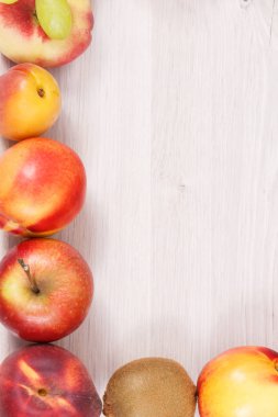 Kaynak mineraller, vitaminler ve elyaf, gemide metin için kopya alanı olarak sağlıklı besleyici gıda