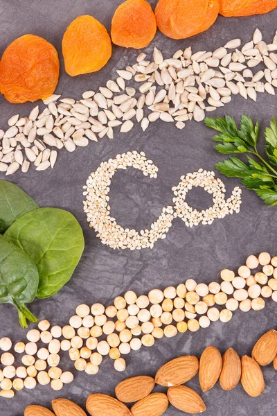 Voedzaam eten met calcium. Gezonde voeding als bron mineralen en vezels — Stockfoto