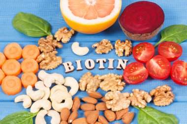 Vitamin B7 ve diyet lifi, sağlıklı beslenme içeren besleyici ürünler