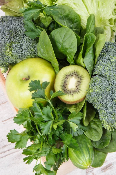 Friss, érett, zöldséges zöldségek, egészséges étel vitaminokkal, ásványi anyagokkal. Testméregtelenítő — Stock Fotó