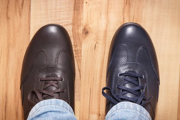 Cómodo Casual Diferentes Zapatos Cuero Bordo Concepto Calzado Masculino —  Fotos de Stock