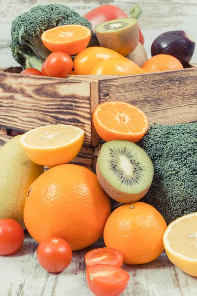 Verse Rijpe Groenten Fruit Als Bron Van Natuurlijke Mineralen Vitaminen — Stockfoto