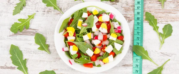 Ensalada Centímetro Fresca Con Verduras Huevos Tazón Cristal Concepto Adelgazamiento —  Fotos de Stock