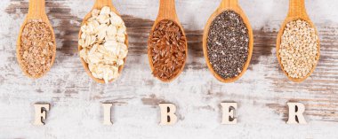 Doğal vitaminler, mineraller ve beslenme lifleri içeren bileşenler, sağlıklı yaşam tarzı, gıda ve beslenme kavramı