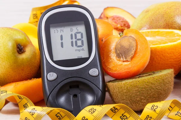 Glucose Meter Measuring Sugar Level Tape Measure Fruits Containing Nutritious — Stock Photo, Image