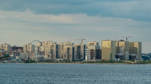 Panorama Parte Moderna Ciudad Vista Desde Terraplén Del Kremlin Kazán —  Fotos de Stock