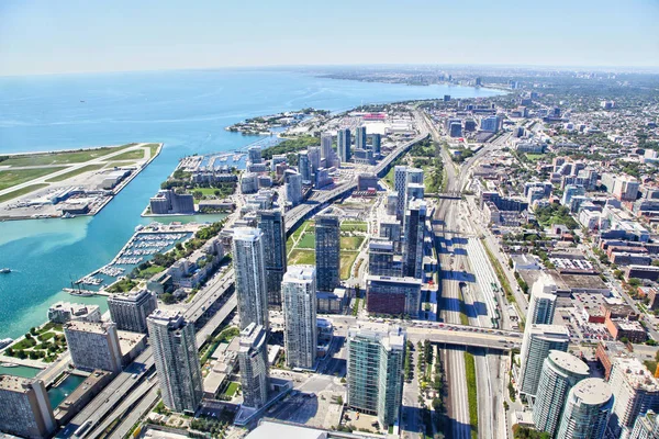 Vista Aérea Del Paisaje Urbano Portuario Toronto Con Autopistas Aeropuerto — Foto de Stock