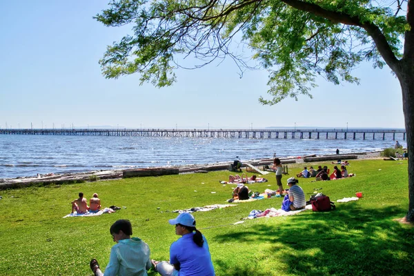 Beliebte weiße Felsen Strandpromenade in der Nähe von Vancouver, BC, Kanada — Stockfoto