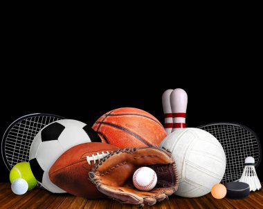 Spor Ekipmanları, Raketler ve Topları Siyah Arka Plan Izole