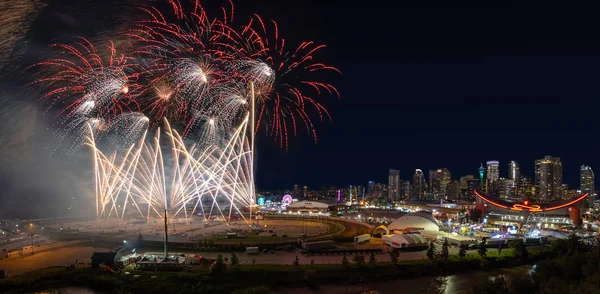 Calgary Stampede Fireworks Over Downtown City Skyline — Stock Photo, Image