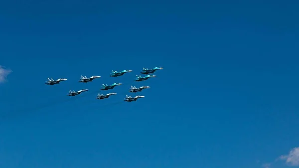 Gevechtsvliegtuigen Van Strijdkrachten Van Russische Federatie Tijdens Overwinningsdagparade Mei — Stockfoto