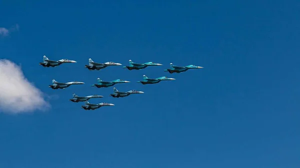 Gevechtsvliegtuigen Van Strijdkrachten Van Russische Federatie Tijdens Overwinningsdagparade Mei — Stockfoto