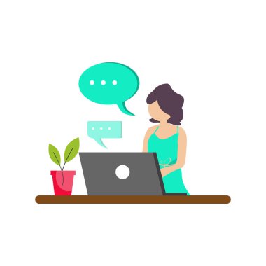 Ofisinde dizüstü bilgisayarı olan iş kadını.