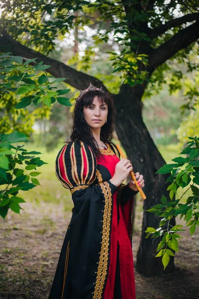 Queen Flute Her Hands Beautiful Girl Crown Plays Pipe Fantasy — Stock Photo, Image