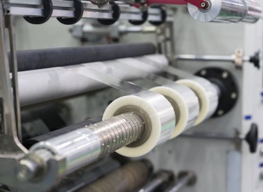 Plastik torba ve kağıt kutulu otomatik paketleme makinesi endüstriyel gıda ürünleri için yüksek hızlı paketleme makinesi, yüksek teknoloji üretim süreci