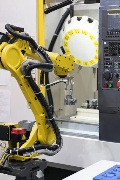 Robot kol otomatik yükleme ve boşaltma bölümü M morina G koduna göre Torna Cnc ve eğitim modu, otomatik programlı robot kol için modern sanayi.