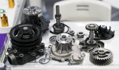 yüksek hassasiyetli sıcak dövme ürün, sıcak dövme işlemi, automatice çizgi sıcak dövme, döküm parçası, döküm otomotiv bölümü, Otomotiv Motor bileşeni tarafından otomotiv parça üretimi