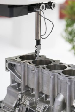 işlem Yuvarlaklık tester tarafından işleme içinde vücut silindir operatörü muayene yuvarlaklığını