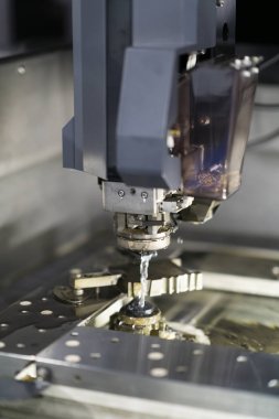 CNC tel kesme makinesi kesme kalıp parçaları