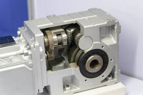 Gear box for increase and reduce speed. precision gear box assem