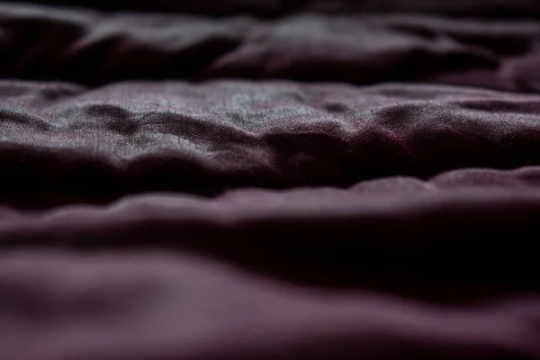 Блискуча Текстура Тканини Тінями Абстрактні Бордові Шпалери — стокове фото