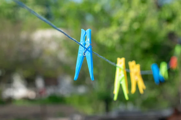 Colorful Clothespins Rope — Stock Photo, Image