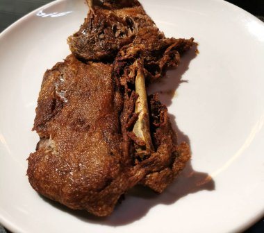 Çin usulü ördek rostosu.