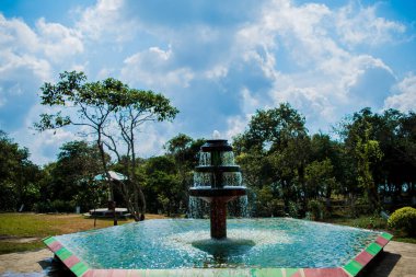 Eco Park Cherrapunji, Meghalaya. Cherapunji 'nin yeşil kanyonlarının güzel manzarası, Bangladeş ovalarının muhteşem manzarası.