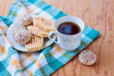 Şekerli sabah çayı