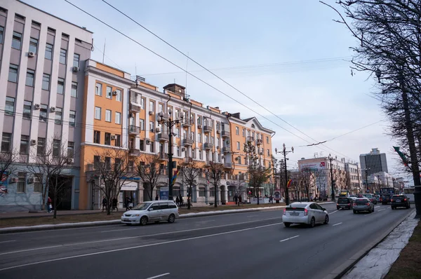 Russia Khabarovsk Maggio 2019 Edificio Giallo Sulla Strada Centrale Khabarovsk — Foto Stock