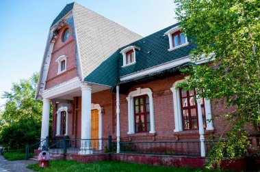 Çin, Heihe, Temmuz 2019: Yazın Heihe şehrinin dışındaki bir Rus köyünde kafeterya.