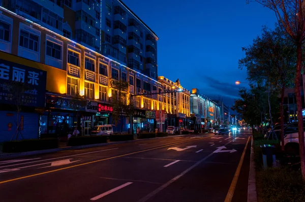 Çin Heihe Temmuz 2019 Yazın Çin Heihe Şehrinin Gece Caddeleri — Stok fotoğraf