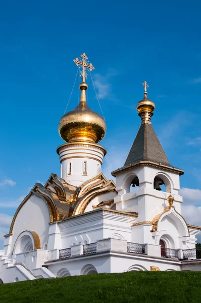 Jabárovsk Rusia Julio 2020 Serafines Del Templo Sarov Contra Cielo —  Fotos de Stock
