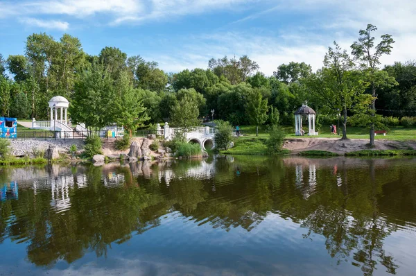 Khabarovsk Russie Juillet 2020 Parc Avec Étang Dans District Nord — Photo